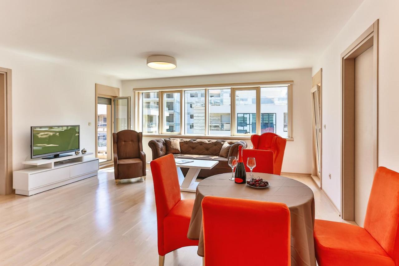 Montesun Fontana Apartments Budva Exteriör bild