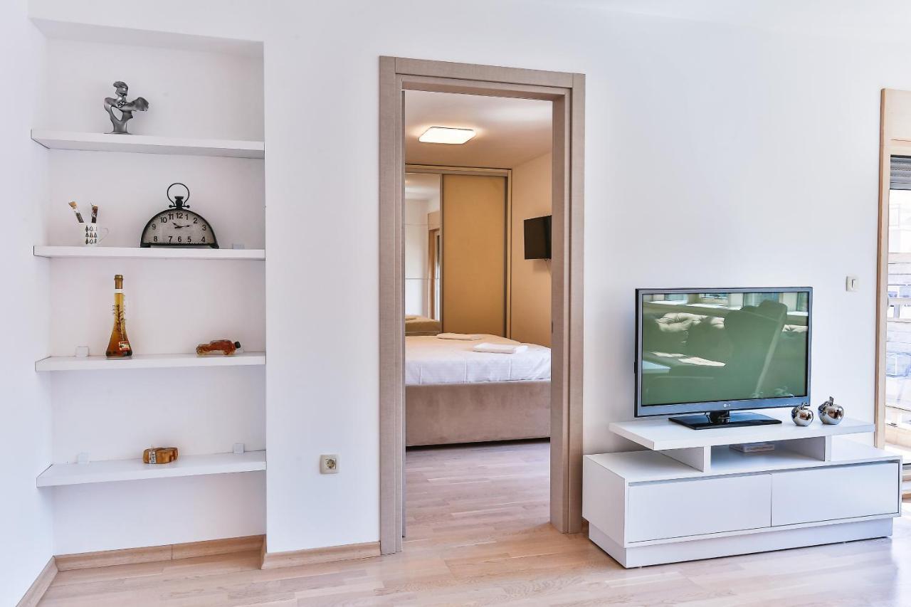 Montesun Fontana Apartments Budva Exteriör bild