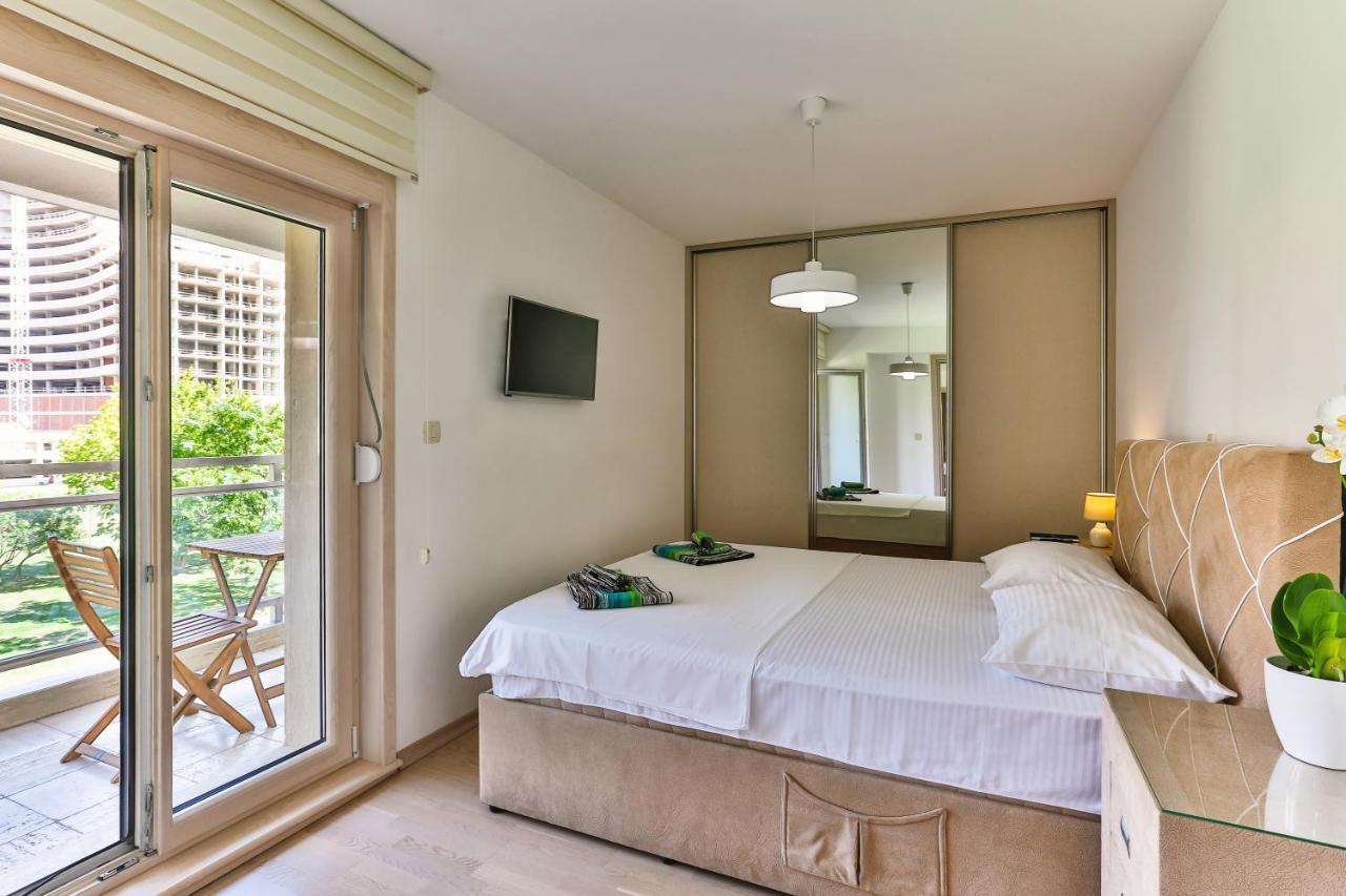 Montesun Fontana Apartments Budva Exteriör bild
