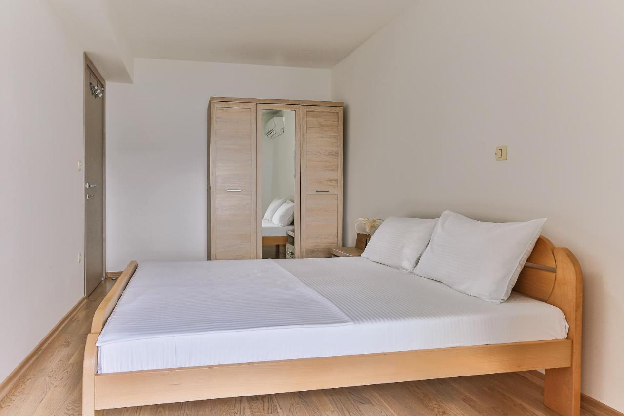 Montesun Fontana Apartments Budva Exteriör bild