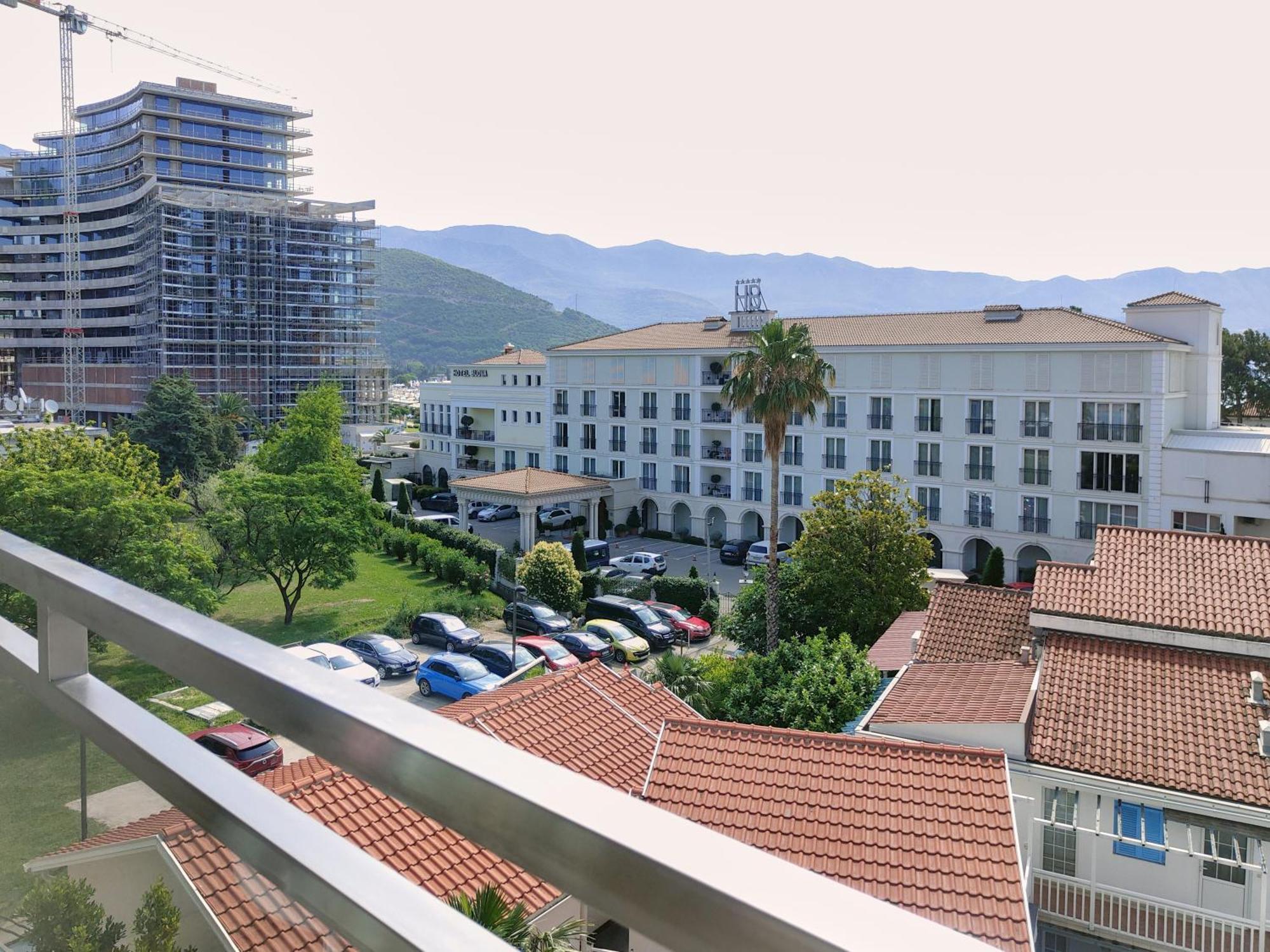 Montesun Fontana Apartments Budva Exteriör bild