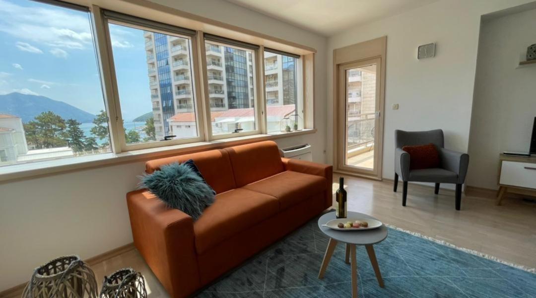 Montesun Fontana Apartments Budva Exteriör bild