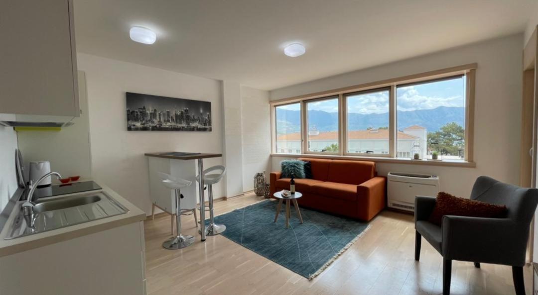 Montesun Fontana Apartments Budva Exteriör bild